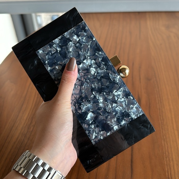 Marble Acrylic Clutch - Picture 5 of 5